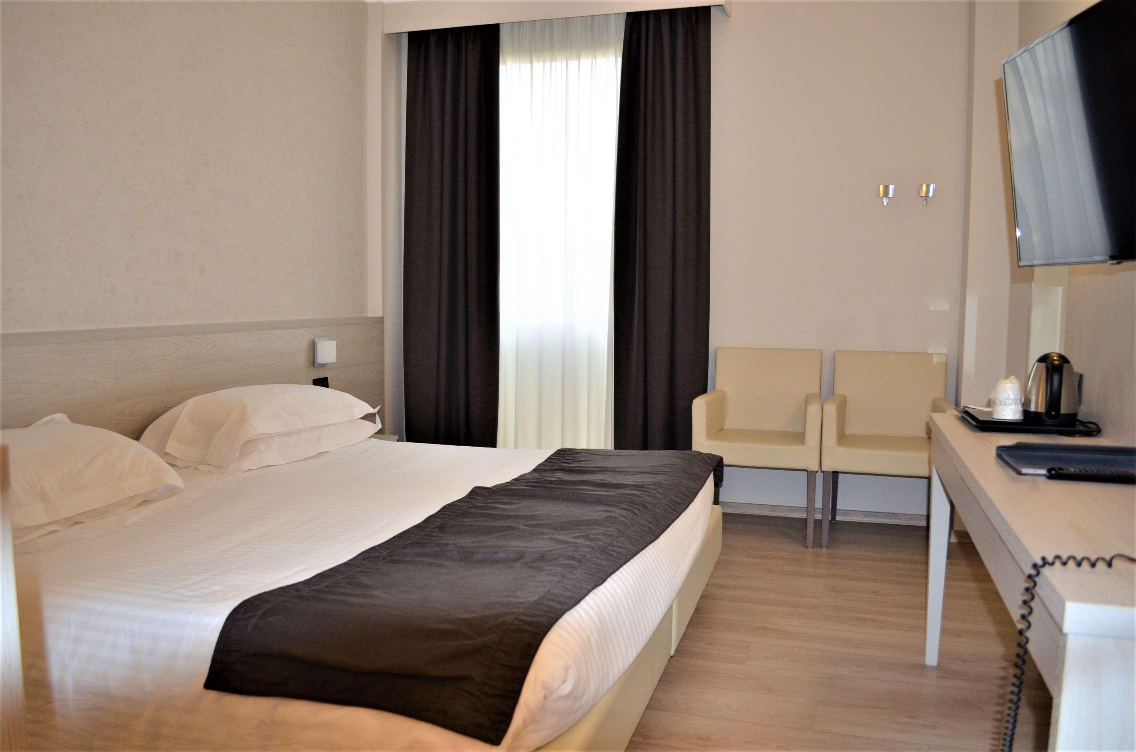 Best Western Park Hotel Piacenza Esterno foto