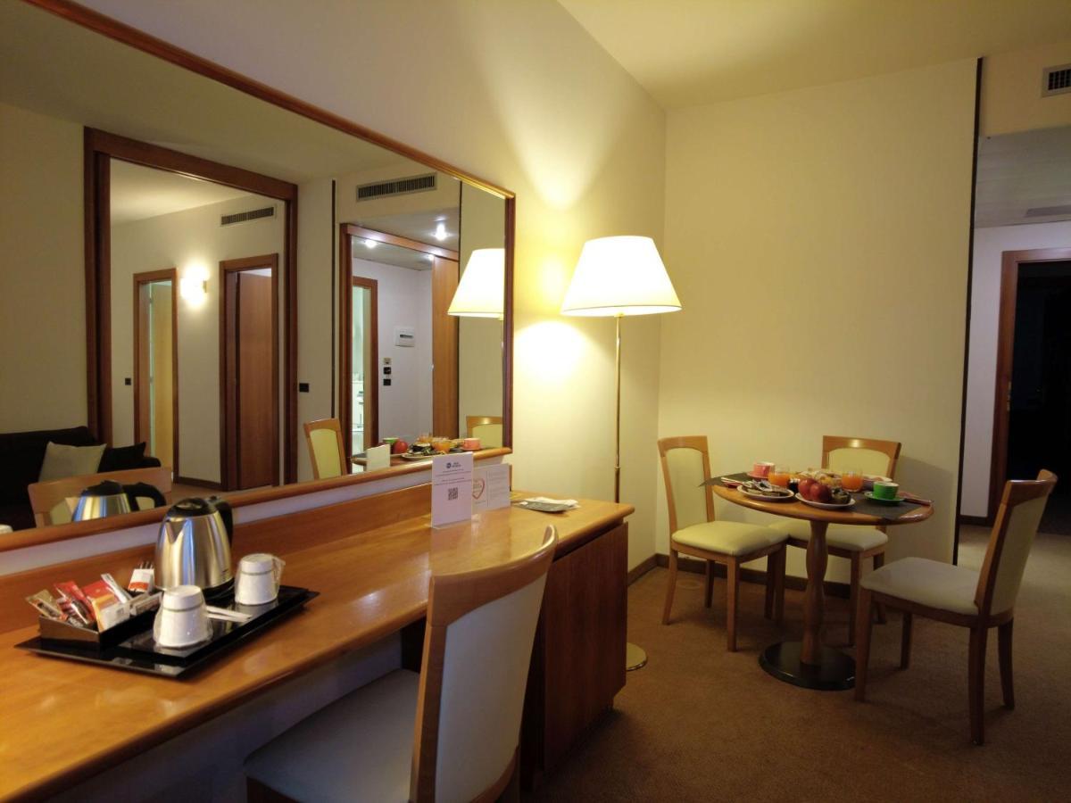 Best Western Park Hotel Piacenza Esterno foto