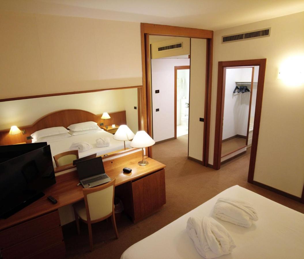 Best Western Park Hotel Piacenza Esterno foto